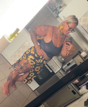 Full leaked Princessemiymiy private photo