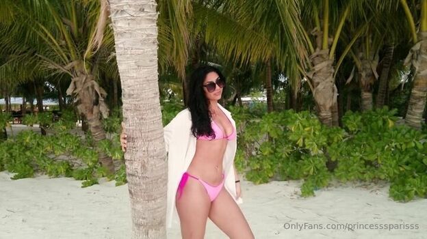 Full leaked Princesssparisss private photo