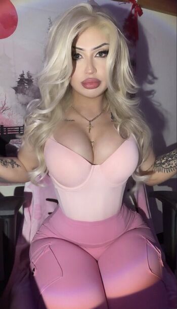 Full leaked Prisluvsyou private photo