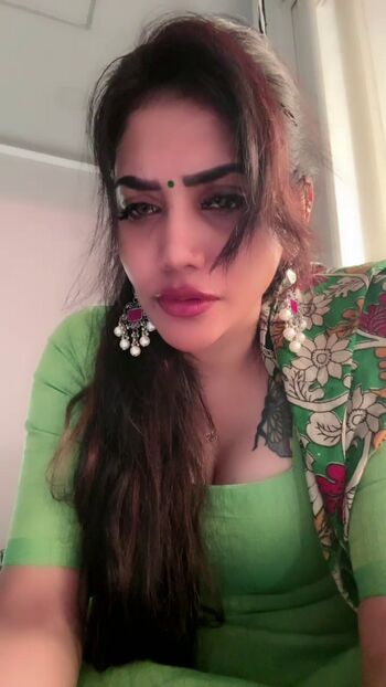 Full leaked Priya naidu private photo