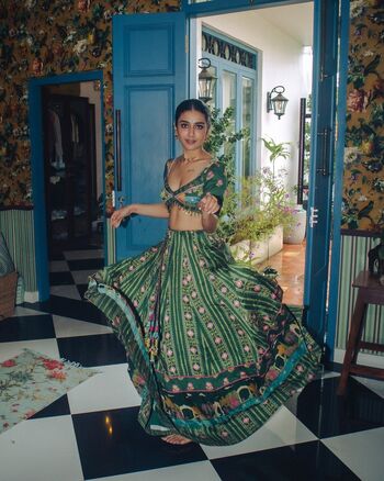 Full leaked Priya prakash varrier private photo