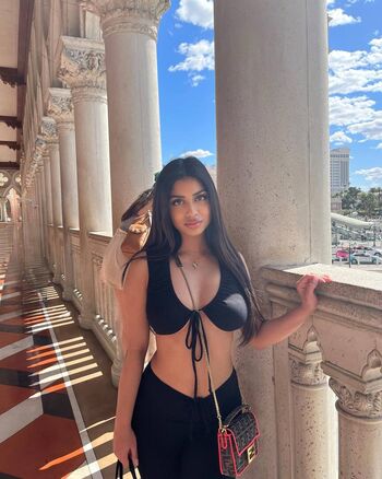 Full leaked Priyanka ares private photo