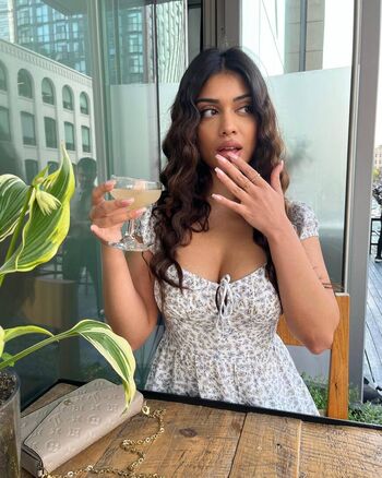Full leaked Priyanka ares private photo