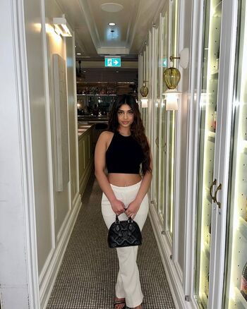 Full leaked Priyanka ares private photo