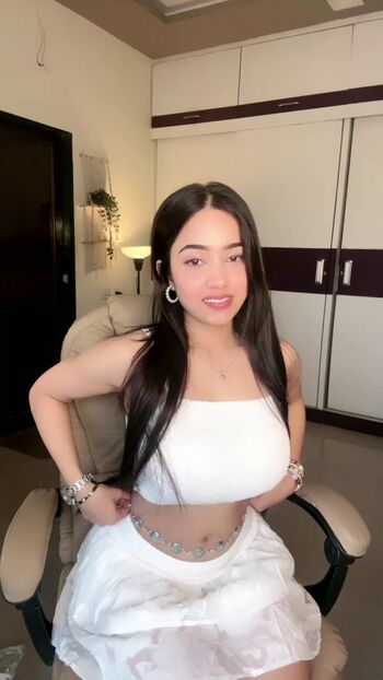 Full leaked Priyankaabhuti private photo