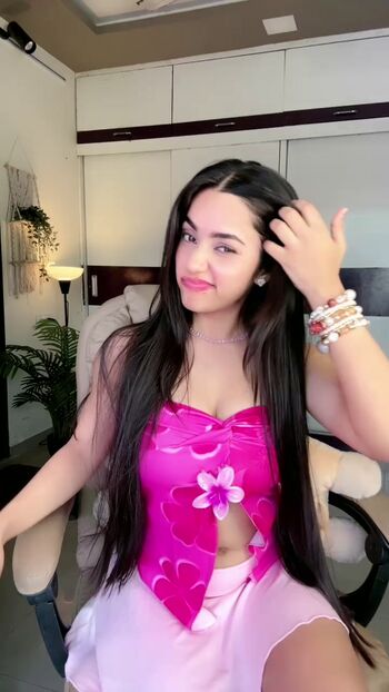 Full leaked Priyankaabhuti private photo