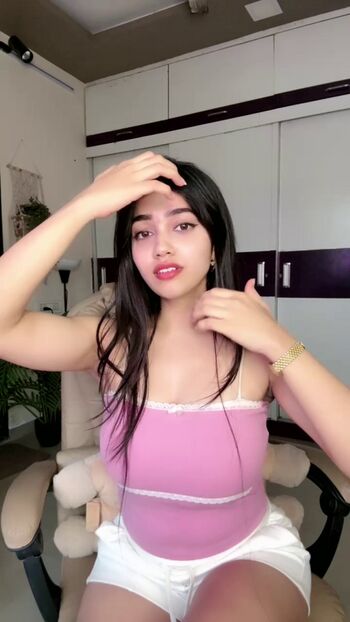 Full leaked Priyankaabhuti private photo