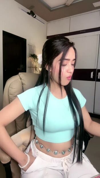 Full leaked Priyankaabhuti private photo