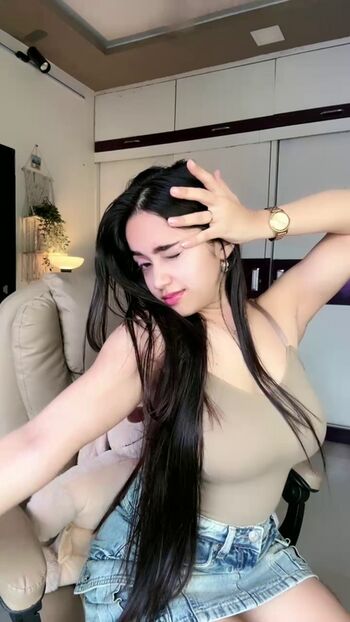 Full leaked Priyankaabhuti private photo