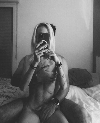 Full leaked Promiseimfunny private photo