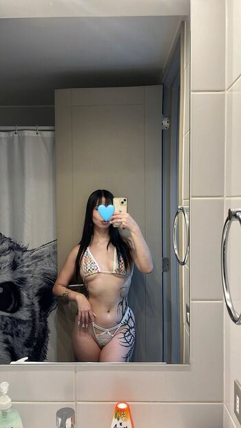 Full leaked Ptitgirl private photo