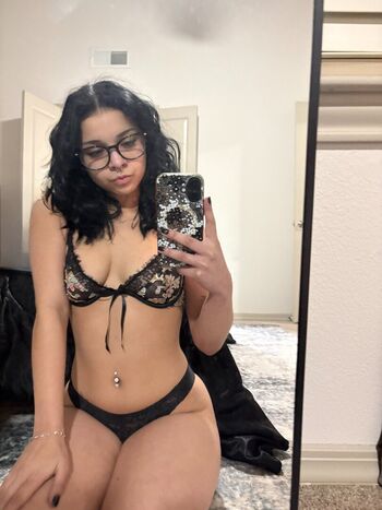 Full leaked Puertoricanava private photo