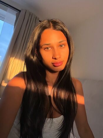 Full leaked Pujaghedia private photo