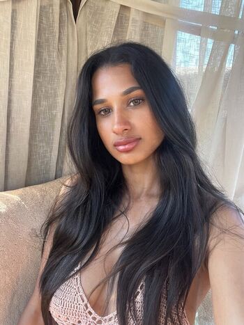 Full leaked Pujaghedia private photo