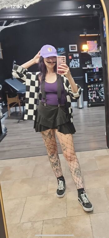 Full leaked Punkandpizza private photo