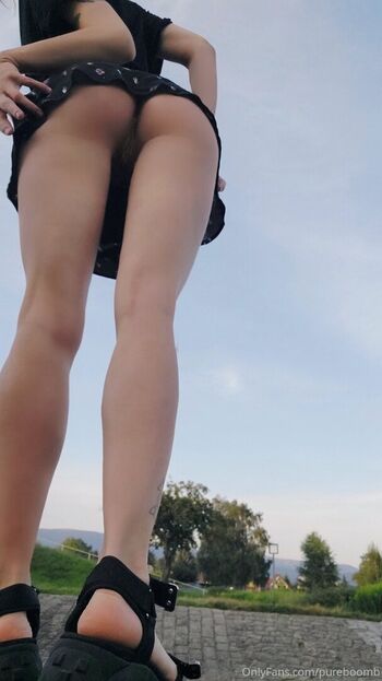 Full leaked Pure carlyy page private photo