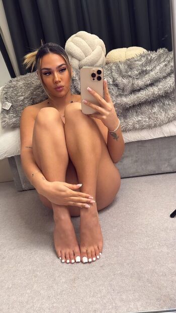 Full leaked Purelybamb private photo