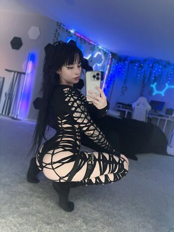 Full leaked Pyrok itten private photo