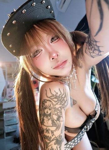 Full leaked Q namii page private onlyfans photo