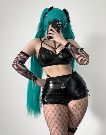 Full leaked Qiandaiyiyu private onlyfans photo