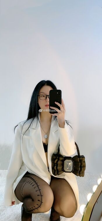 Full leaked Qiaoniutt  page private onlyfans photo