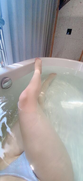 Full leaked Qiaoniutt  page private onlyfans photo