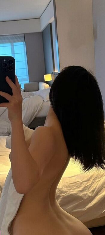 Full leaked Qiaoniutt page private photo