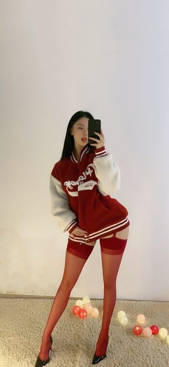 Full leaked Qiaoniutt page private photo