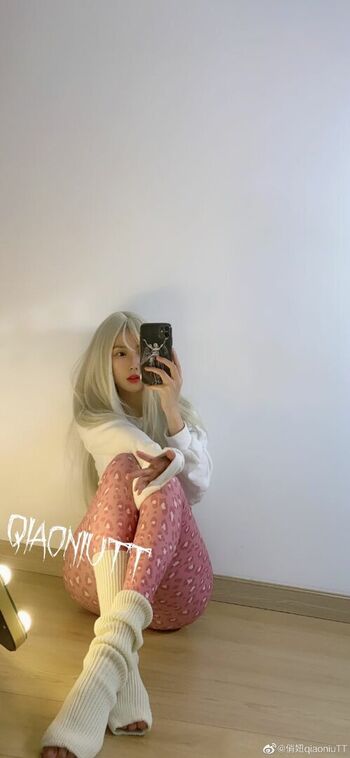 Full leaked Qiaoniutt page private photo