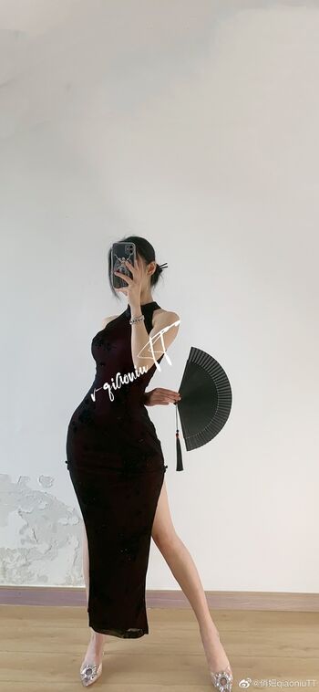 Full leaked Qiaoniutt qiaoniu qiaoniutt qiaoniu page private onlyfans photo