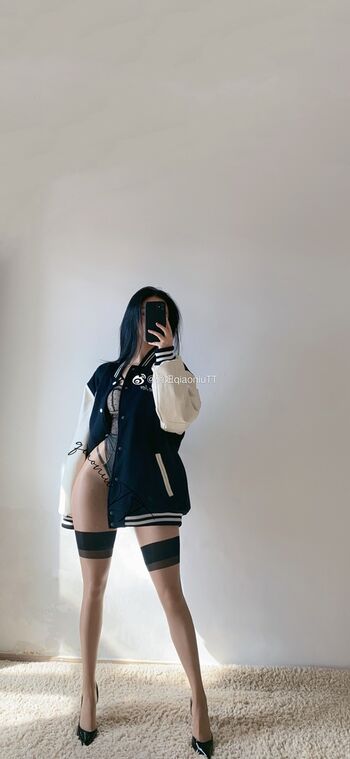 Full leaked Qiaoniutt qiaoniu qiaoniutt qiaoniu page private onlyfans photo