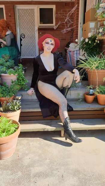 Full leaked Qinara shadowfoot private onlyfans photo