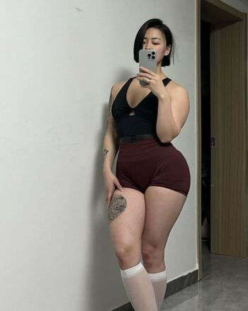 Full leaked Qisevenmonth private onlyfans photo