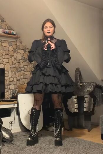 Full leaked Qoqsik private onlyfans photo