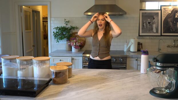 Full leaked Qtcinderella  page private onlyfans photo