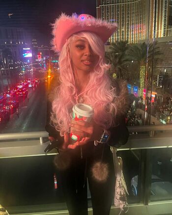 Full leaked Queen adams page private photo