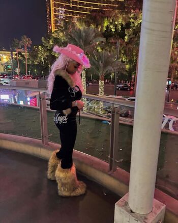 Full leaked Queen adams page private photo