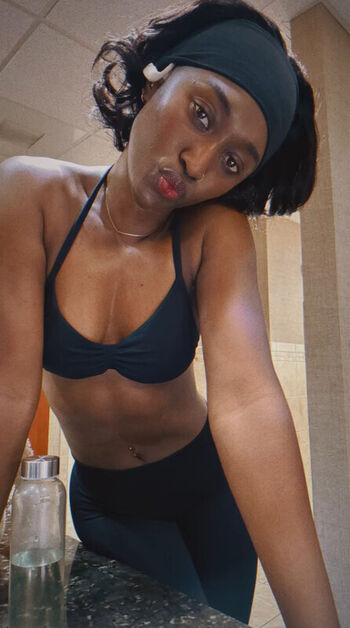 Full leaked Queen aminata page private photo