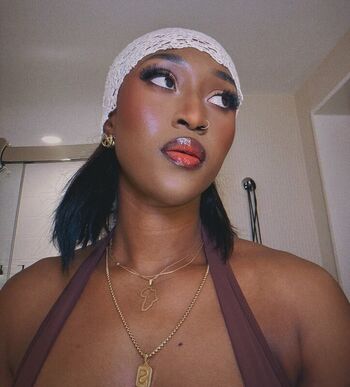 Full leaked Queen aminata private photo
