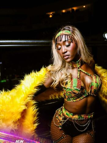 Full leaked Queen aminata page private photo