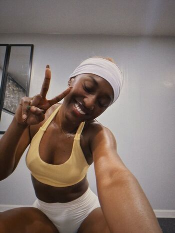 Full leaked Queen aminata page private photo