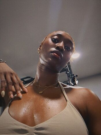 Full leaked Queen aminata private photo