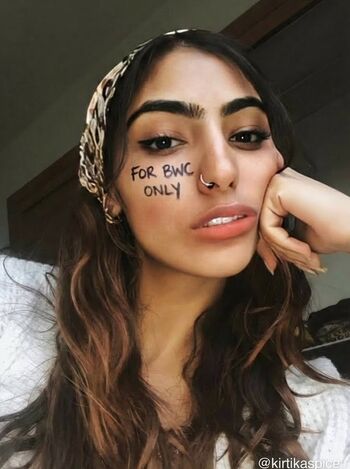 Full leaked Queen hearts girls private onlyfans photo