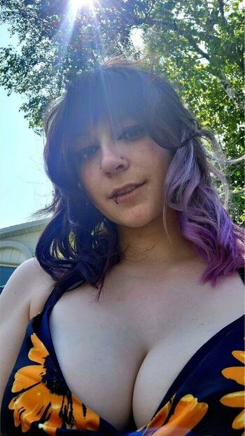 Full leaked Queen of vikings private photo