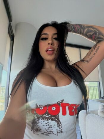Full leaked Queenbrii private photo
