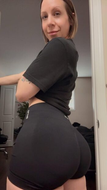 Full leaked Queenkofficial private photo