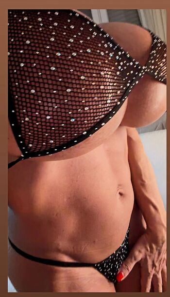 Full leaked Queenmuscleboobs page private photo