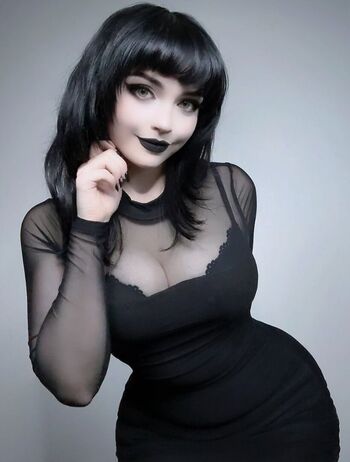 Full leaked Queennephil private onlyfans photo