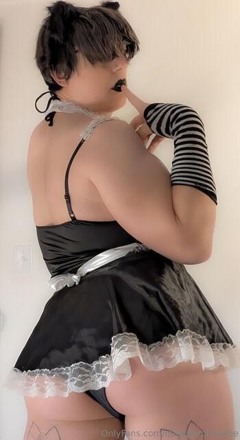 Full leaked Queerbunnybabe private onlyfans photo