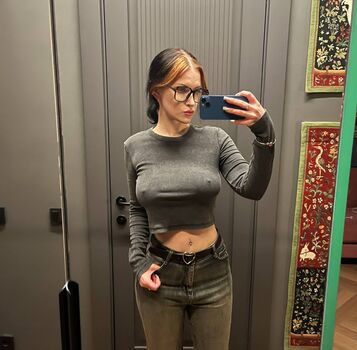 Full leaked Quqqurr private onlyfans photo